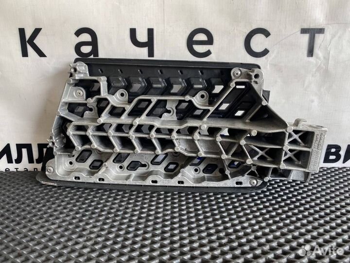 Ступень левая Volvo FH5 84187324