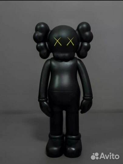Фигурки Kaws