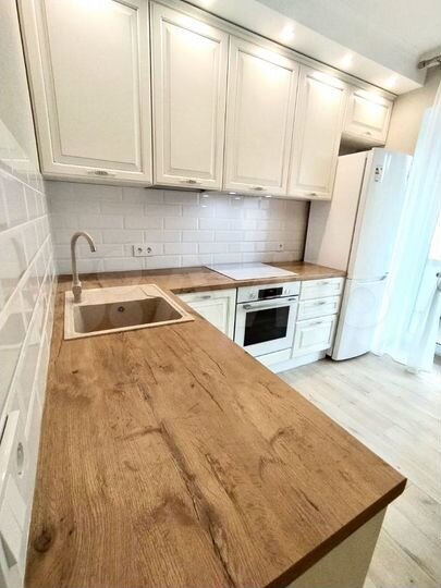 2-к. квартира, 58 м², 3/9 эт.