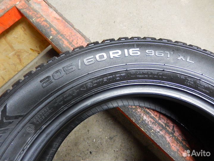 Nokian Tyres Hakkapeliitta 8 205/60 R16