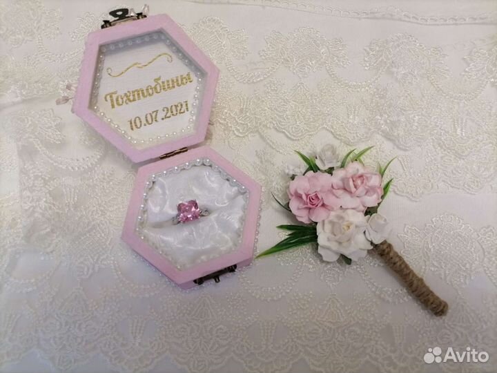Бутоньерка. Шкатулка для свадебных колец