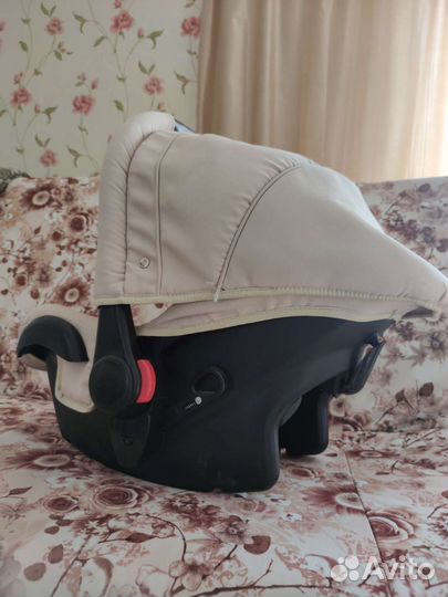 Детское автовтомобильное автокресло и автолюлька