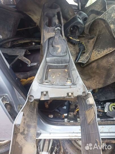 Центральная консоль Kia Rio 2 jd