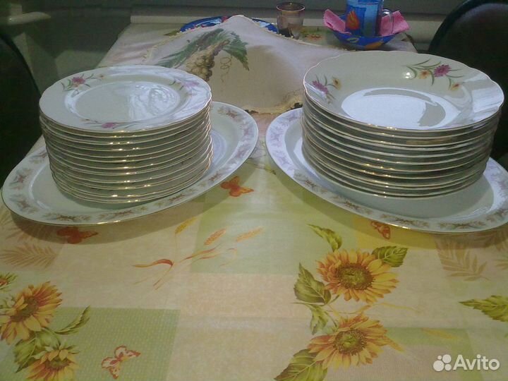 Набор столовые тарелки фарфор Япония новые