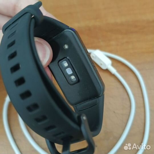 Умные часы honor band 6