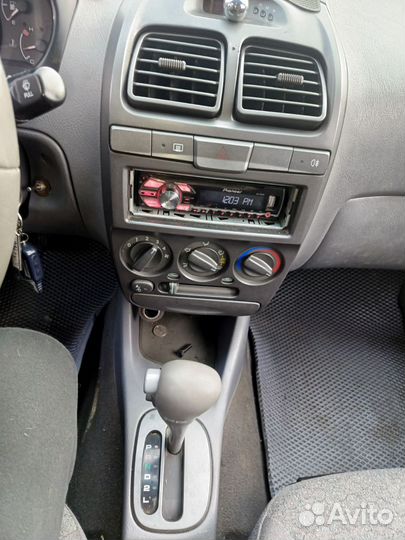 Hyundai Accent 1.5 AT, 2005, 200 000 км