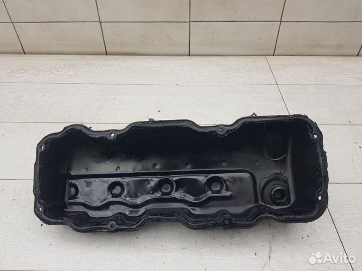 Клапанная крышка Nissan Terrano D21 Z24I 1989