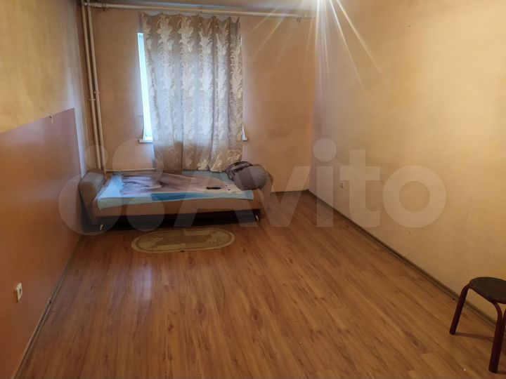 3-к. квартира, 96 м², 4/10 эт.