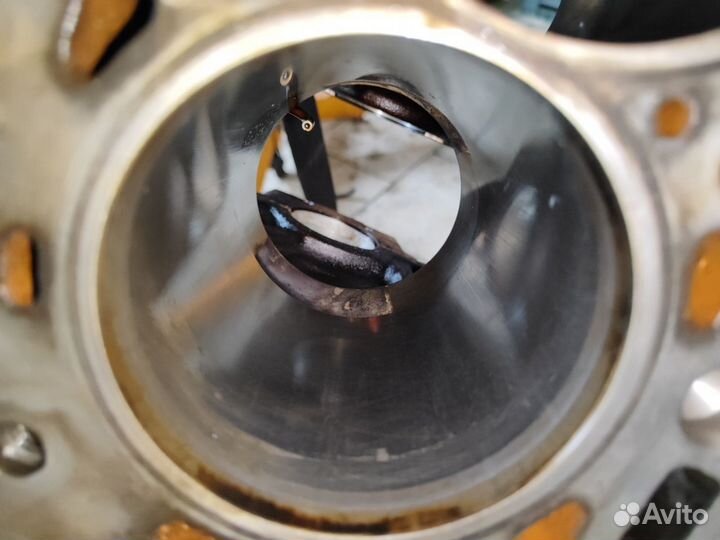 Блок двигателя k4m701 1.6