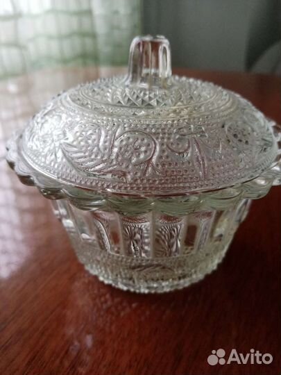 Ваза для варенья (конфетница)