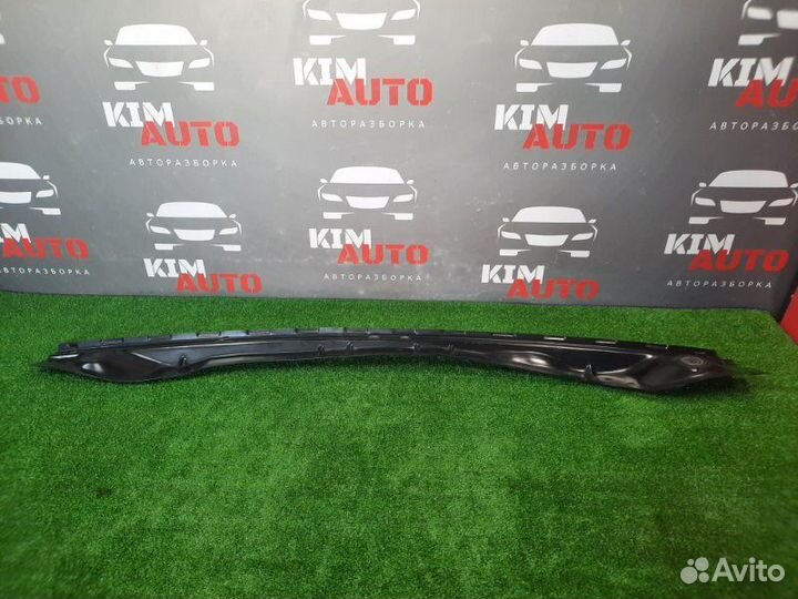 Накладка под жабо водосток LADA X-Ray Cross 1.6