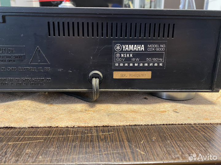 Yamaha CDX-900D CD проигрыватель