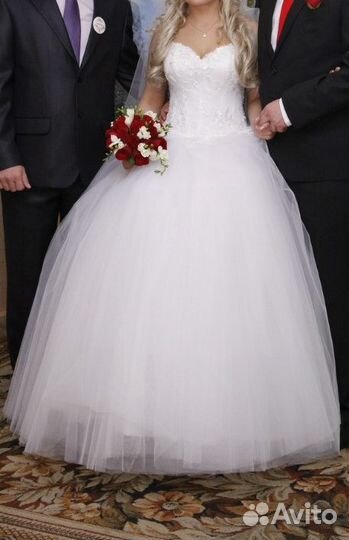 Свадебное платье