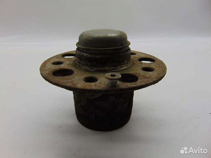 Ступица передняя левая A2043300425 Mercedes-Benz C