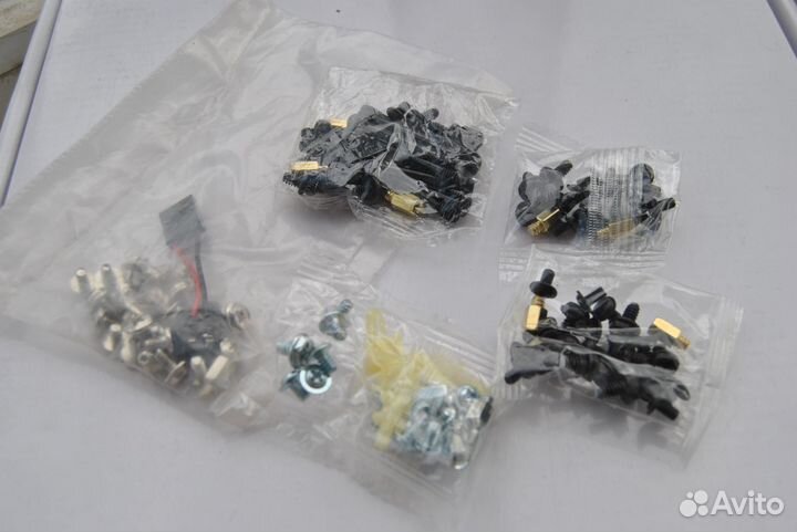 Крепеж для компьютера