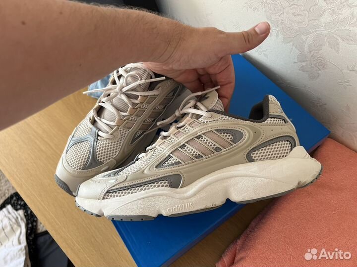 Кроссовки Adidas ozmillen uk 10/us 10.5