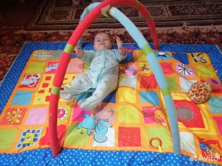 Развивающий коврик taf toys