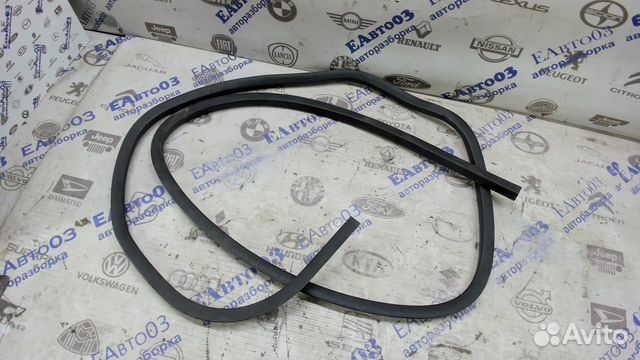 Уплотнитель двери задней Ford Fusion 2002-2012