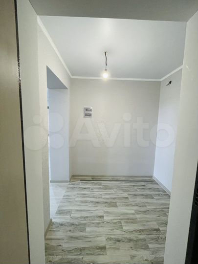 2-к. квартира, 57 м², 3/10 эт.