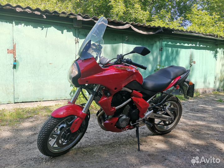 Kawasaki Versus