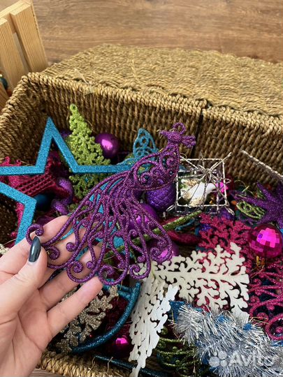 Новогодние игрушки на елку