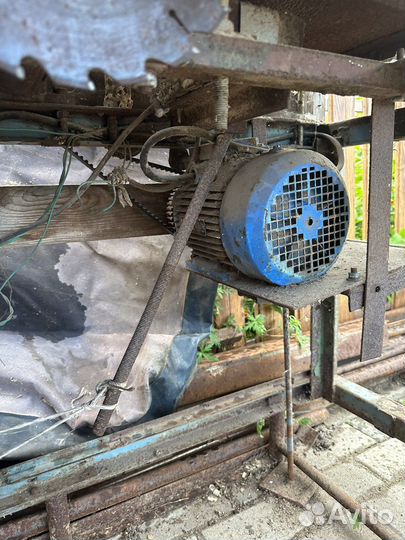 Циркулярный станок с фуганком