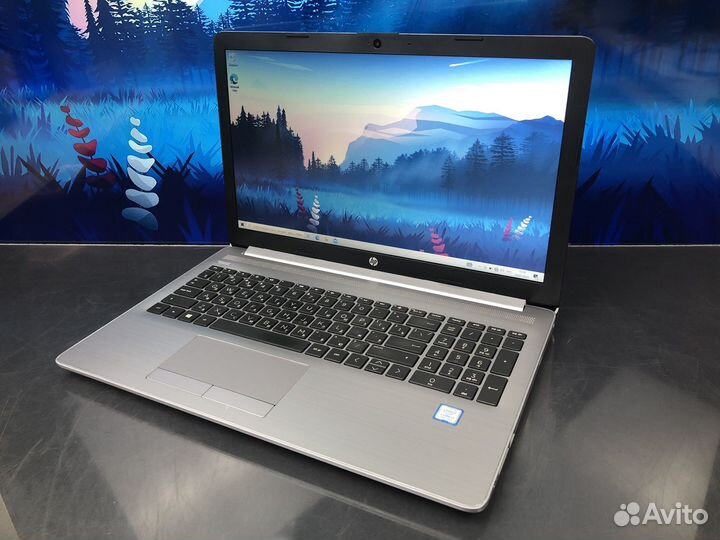 Ноутбук HP i7/6gb/256Gb