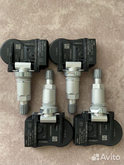 Датчик давления в шинах Volvo 31341171