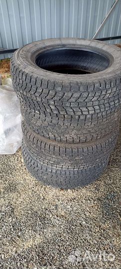 Yokohama Geolandar A/T G015 225/65 R17