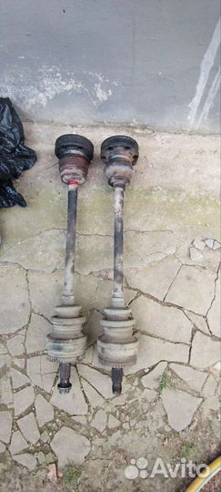 Задние привода на Мерседес 210 кузов