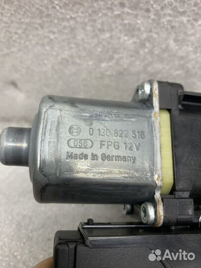 Моторчик стеклоподъемника R/R Renault Scenic 2009