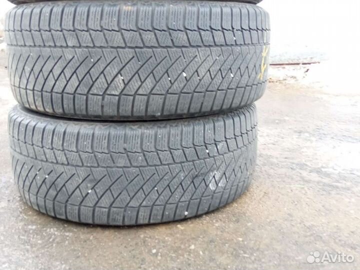 Continental ContiVikingContact 6 235/55 R17