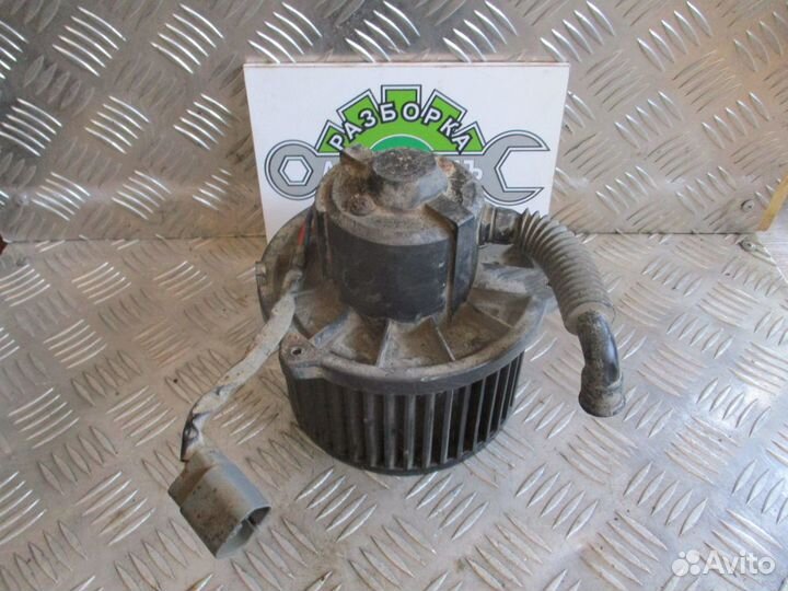 Моторчик заднего отопителя Hyundai Starex H1