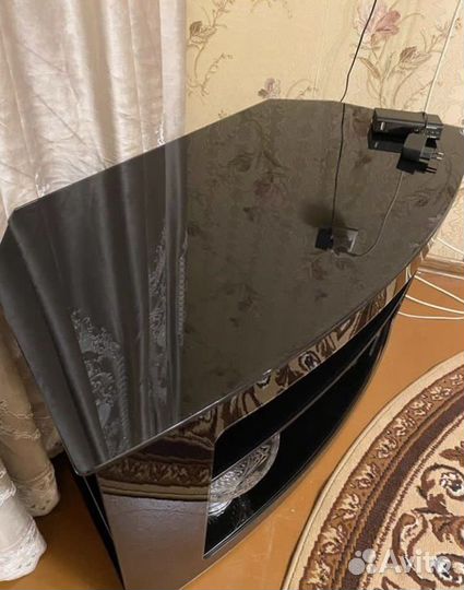 Тумба под телевизор