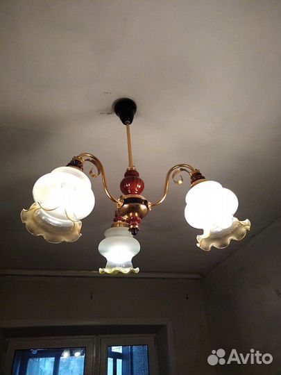Люстра из 3х плафонов