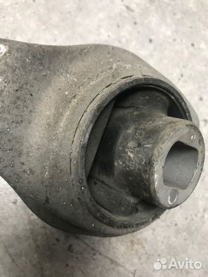 Рычаг подвески передний правый Mercedes-Benz