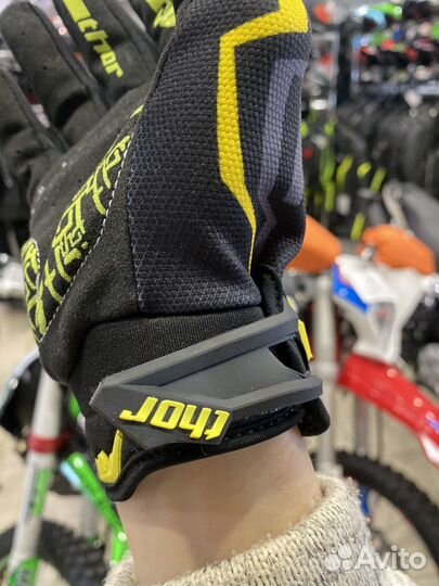 Кроссовые перчатки thor T01/Rockstar