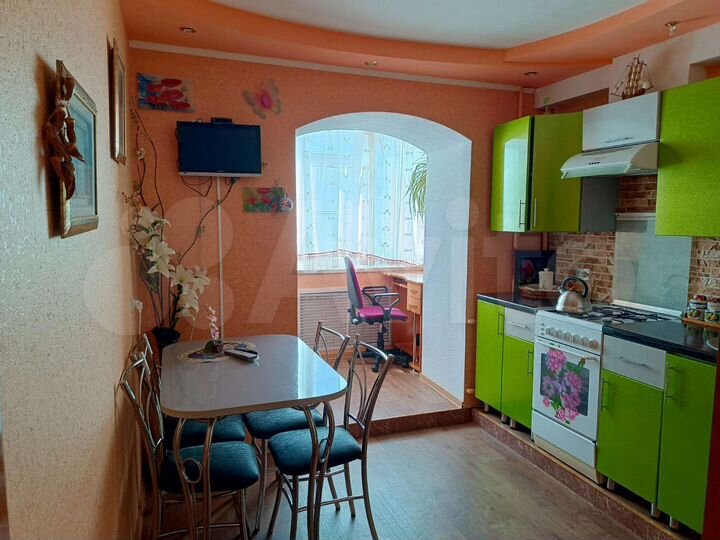 1-к. квартира, 42 м², 2/5 эт.