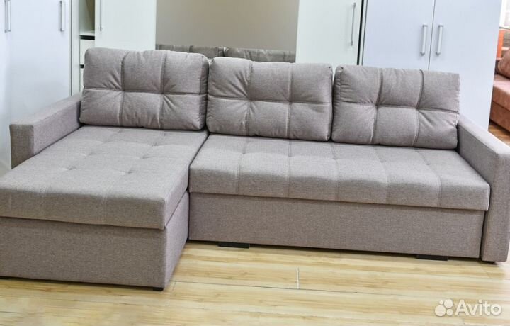 Угловой диван со спальным местом