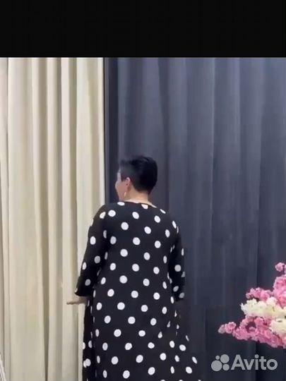 Платье в горошек большого размера