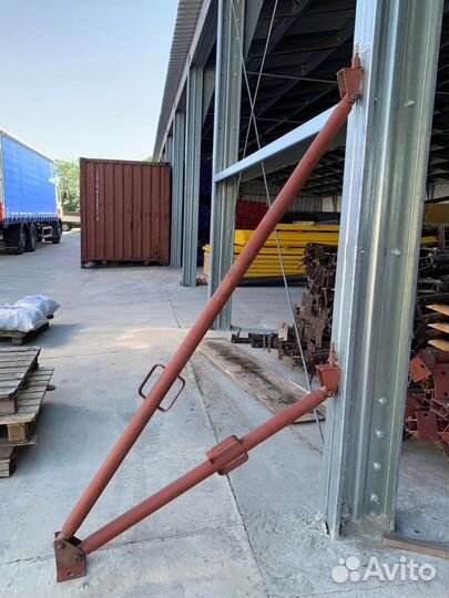 Подкосы для стойки опалубки. подкосы бу