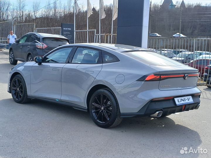 Changan UNI-V 1.5 AMT, 2023