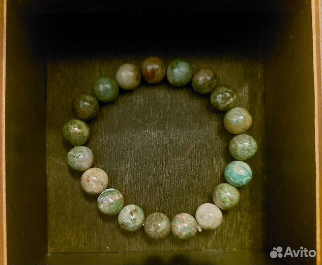 Браслет из натуральной зеленой яшмы