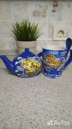 Заварочный чайник и чашка