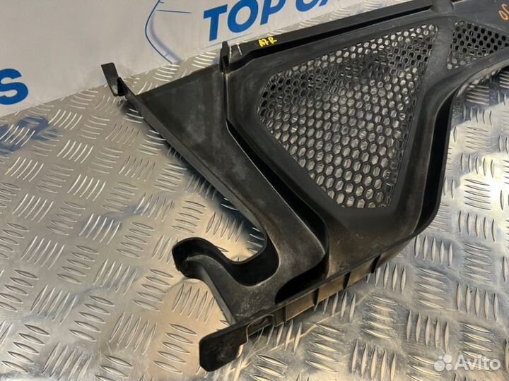 Крышка салонного фильтра правая Bmw X5 F15