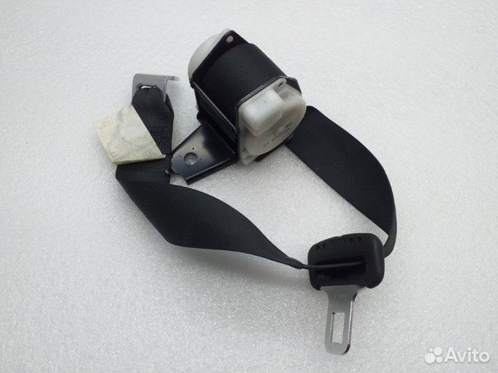 Ремень безопасности задний правый Mazda 3 BL Z6