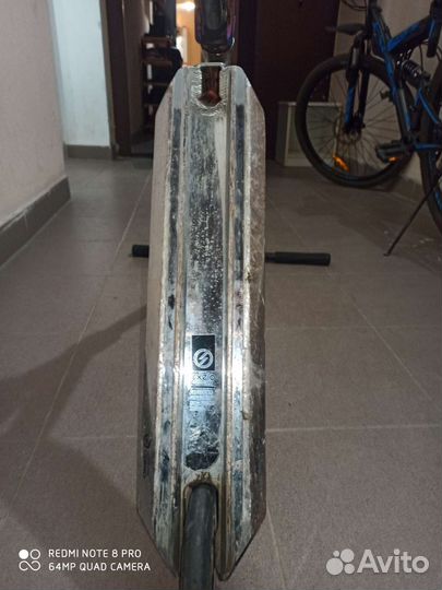 Самакат трюкавой