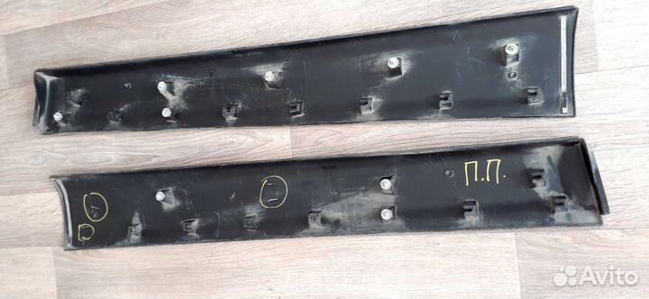 Nissan Qashqai J11 молдинг двери передний правый