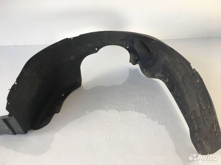 Подкрылок передний левый правый Лада Гранта