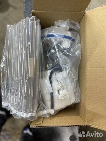 Бензонасос в сборе на Сонату YF, i40, IX35